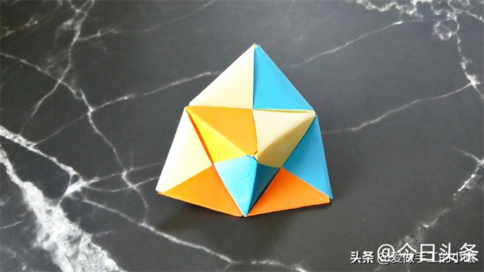 折纸陀螺步骤图 手工折纸陀螺的做法